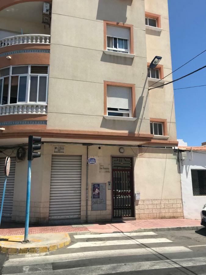 Homely Apartments Las Salinas Торрев'єха Екстер'єр фото