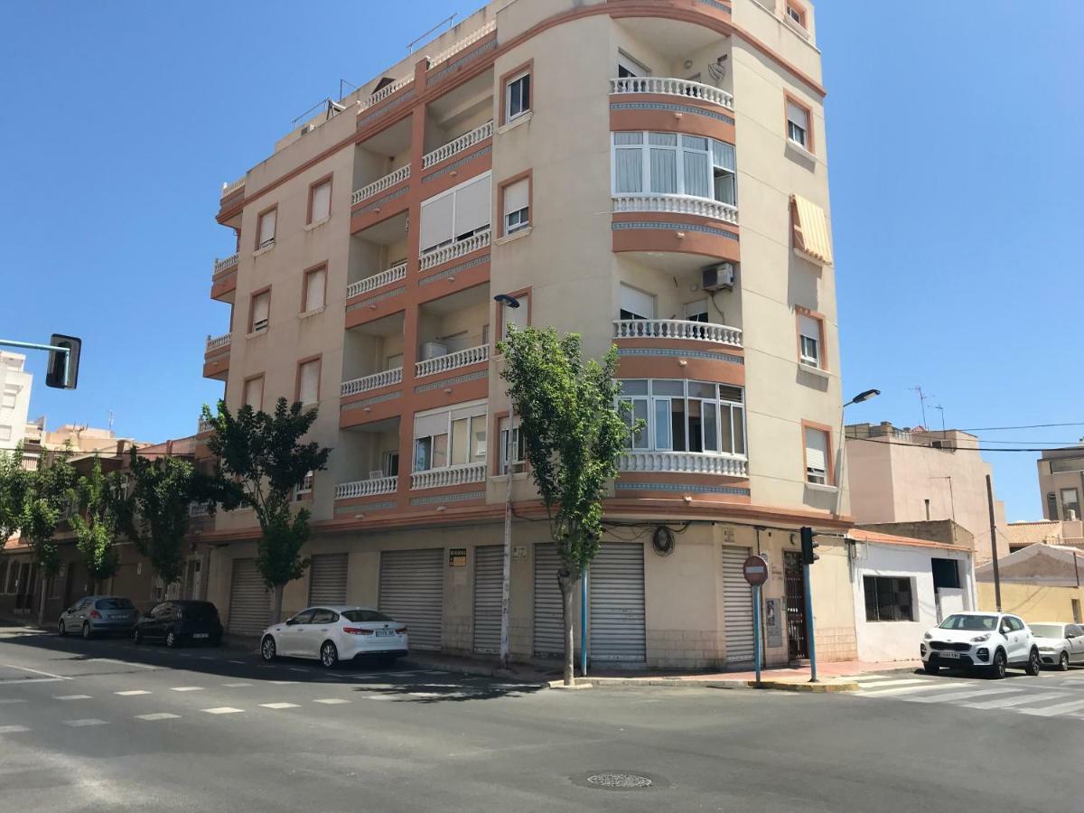 Homely Apartments Las Salinas Торрев'єха Екстер'єр фото